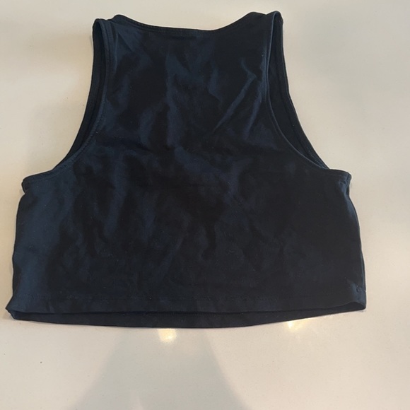 Black crop top - Picture 2 of 2